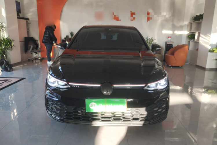 大众 高尔夫GTI 2023款 380TSI DSG GTI车身外观2