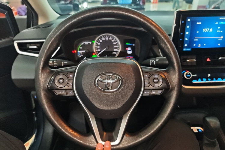 丰田 卡罗拉 2021款 双擎 1.8L E-CVT精英版中控内饰13