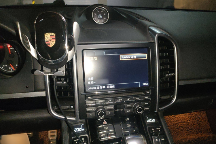 保时捷 2014款 Cayenne Platinum Edition 3.0T局部细节16