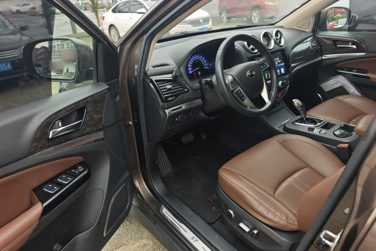 比亚迪S7 2017款 2.0T 自动豪华型中控内饰20