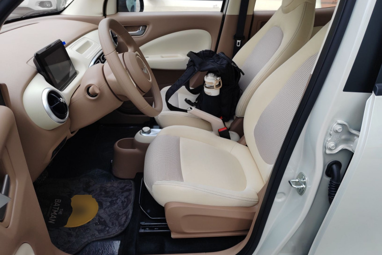 五菱汽车 宏光MINIEV 2025款 四门版 进阶款中控内饰19