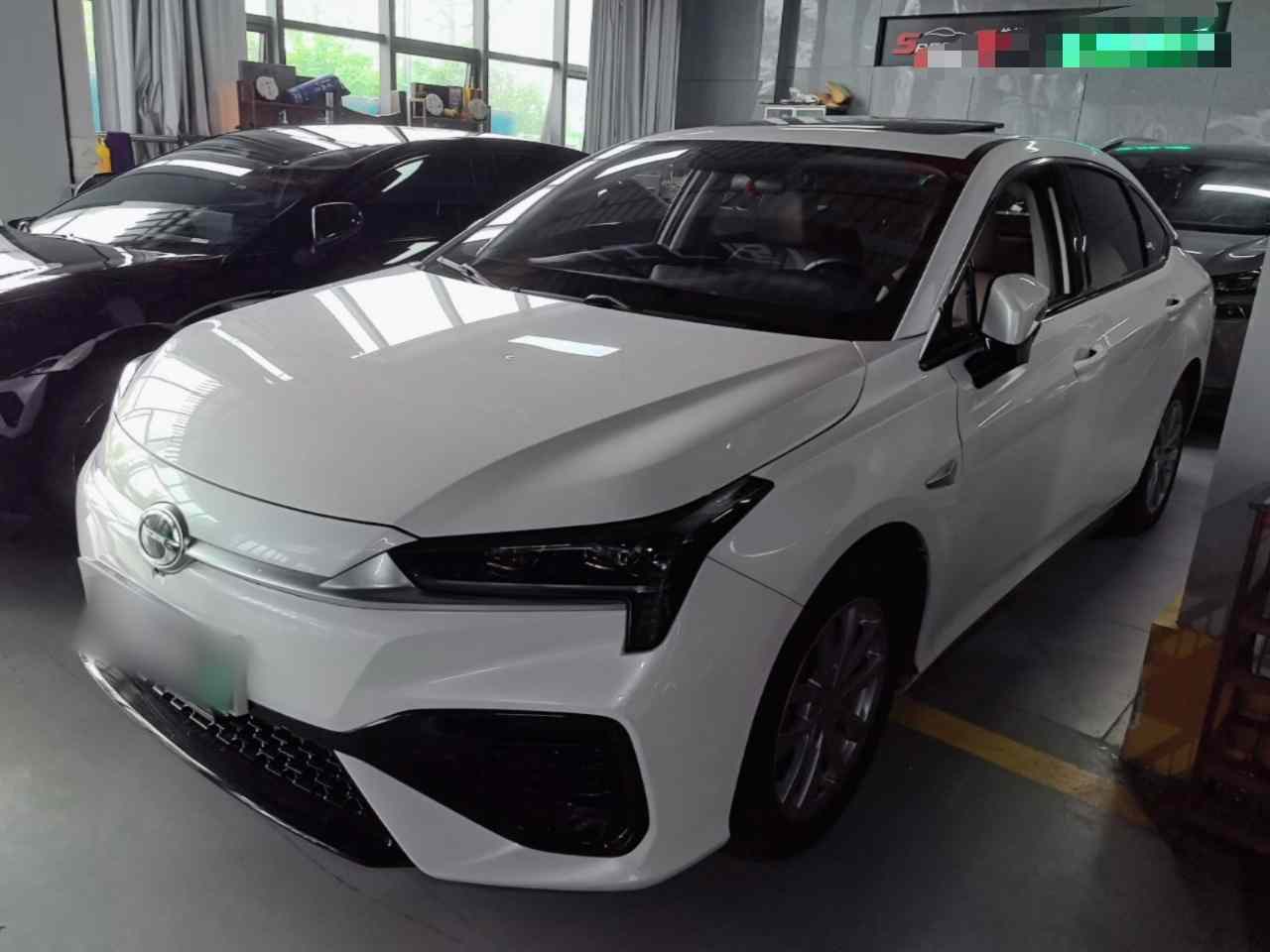 埃安 AION S 2023款 炫 580 55.2kWh 磷酸铁锂(2)