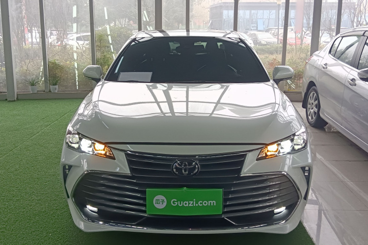 丰田 亚洲龙 2019款 2.0L 豪华版 国VI车身外观2