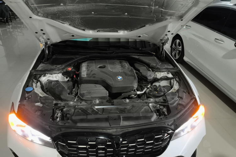 宝马3系 2024款 325Li M运动套装机舱底盘24