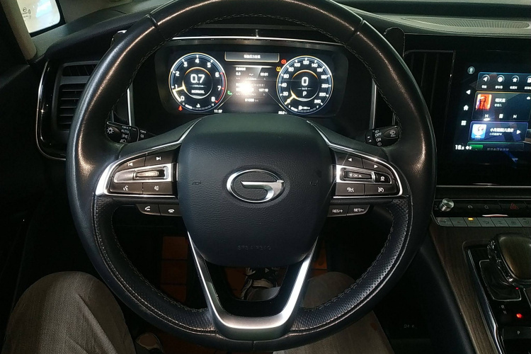 广汽传祺 传祺M8 2021款 领秀系列 390T 旗舰版中控内饰13