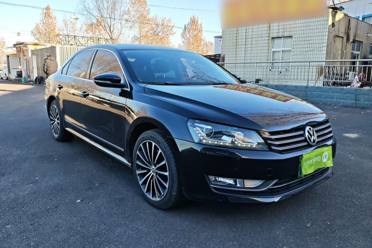 大众 帕萨特 2015款 1.8TSI DSG御尊版车身外观3