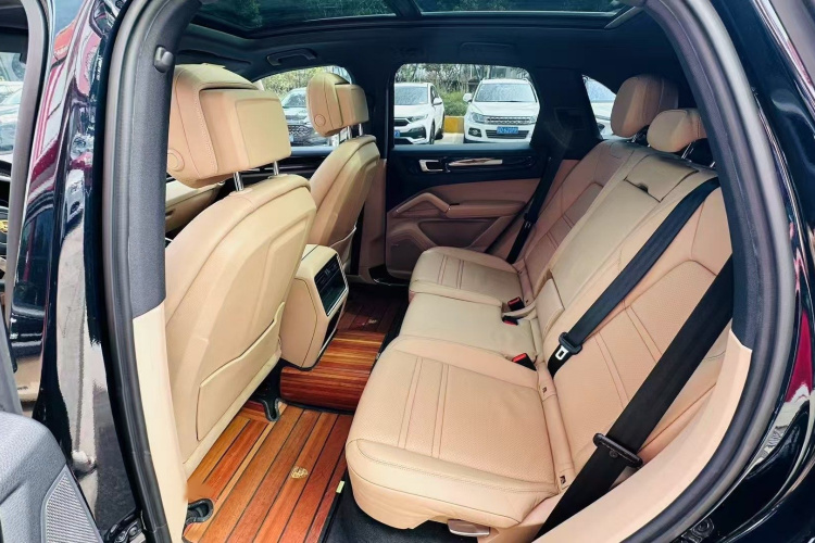 保时捷 2018款 Cayenne 3.0T中控内饰7003