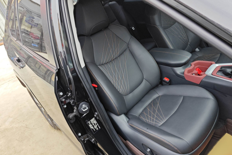 丰田 RAV4荣放 2024款 2.0L CVT两驱风尚Plus版局部细节41