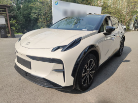 极氪X 2023款 后驱ME版 5座