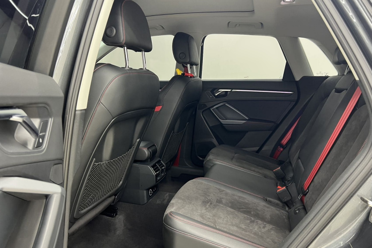 奥迪Q3 2021款 40 TFSI 时尚动感型中控内饰7013