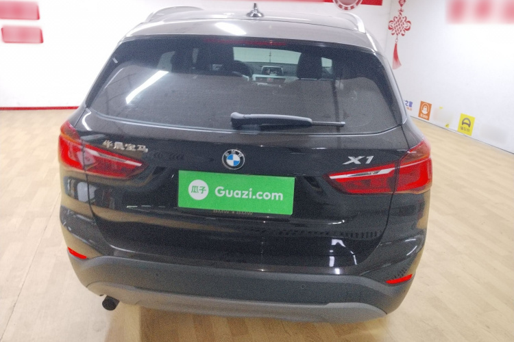 宝马X1 2016款 sDrive18Li 尊享型车身外观6