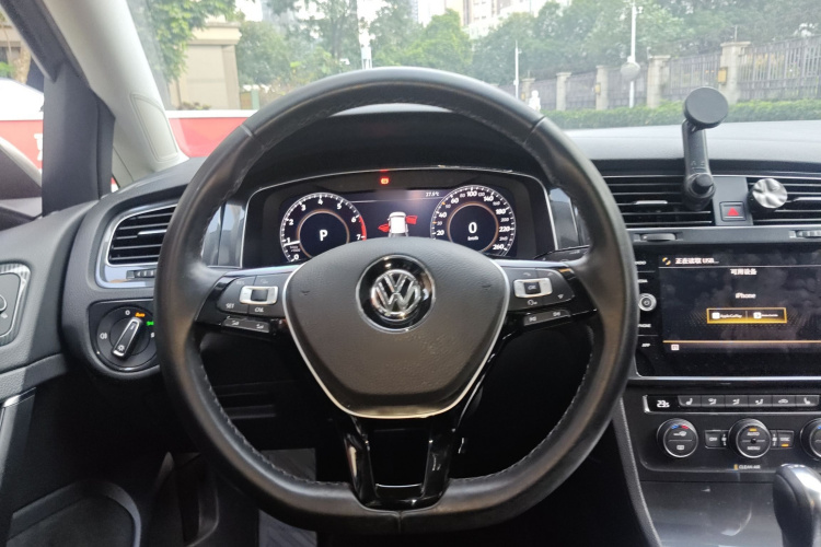 大众 高尔夫 2018款 280TSI 自动旗舰型局部细节13