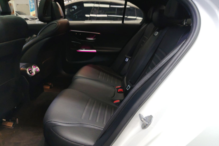 奔驰C级 2022款 改款 C 260 L 运动版中控内饰7004