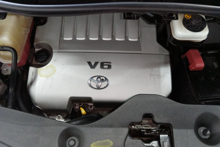 丰田 埃尔法 2012款 3.5L 豪华版局部细节24