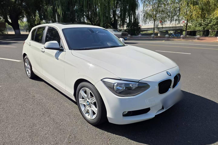 宝马1系(进口) 2013款 改款 116i 领先型车身外观6002