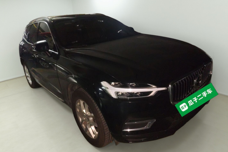 沃尔沃XC60 2021款 T5 四驱智逸豪华版车身外观3