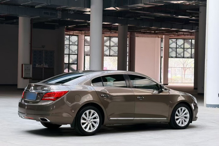 别克 君越 2014款 2.0T SIDI 精英技术型车身外观6006