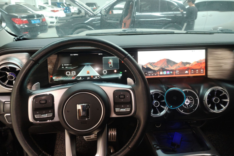 坦克300 2021款 越野版 2.0T 征服者中控内饰7002