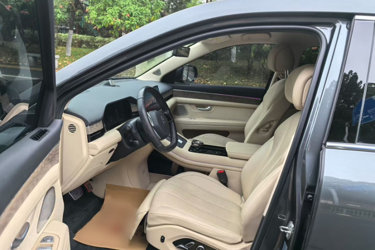 鸿蒙智行 问界M7 2022款 1.5T 四驱豪华版中控内饰7005