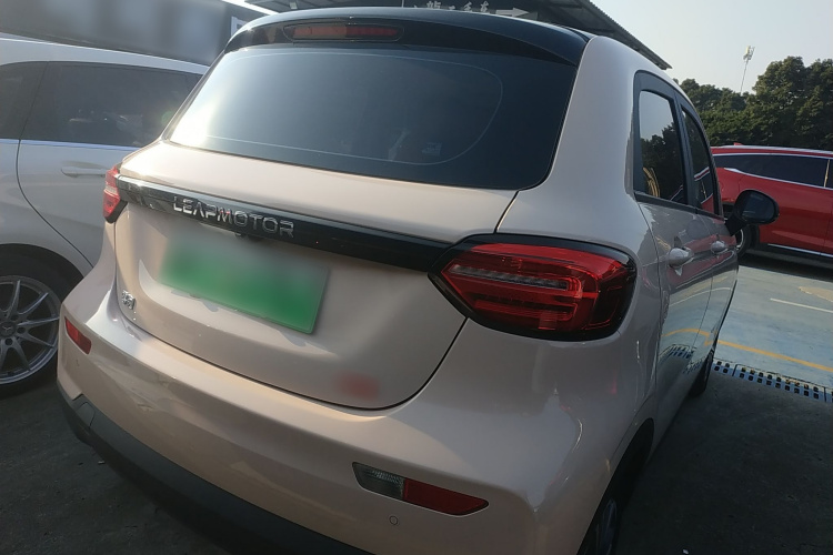 零跑汽车 零跑T03 2024款 403舒享版车身外观6004