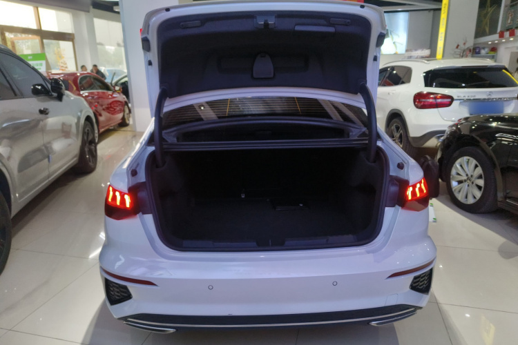 奥迪A3 2021款 A3L Limousine 35 TFSI 时尚运动型局部细节23