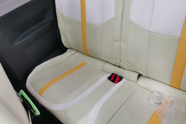 吉利银河 2023款 熊猫mini 新春版宝藏熊中控内饰21