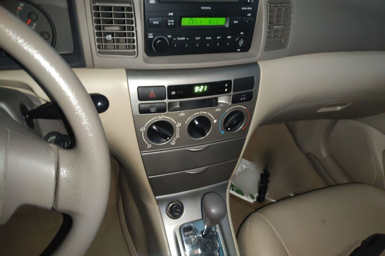 丰田 花冠 2011款 1.6L 自动经典版局部细节16