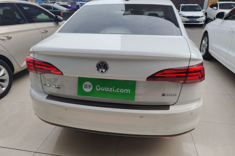 大众 宝来 2020款 1.5L 自动豪华型车身外观6