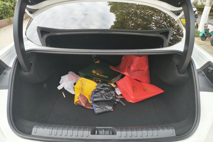 领克07 2024款 EM-P 126长续航 Ultra机舱底盘23