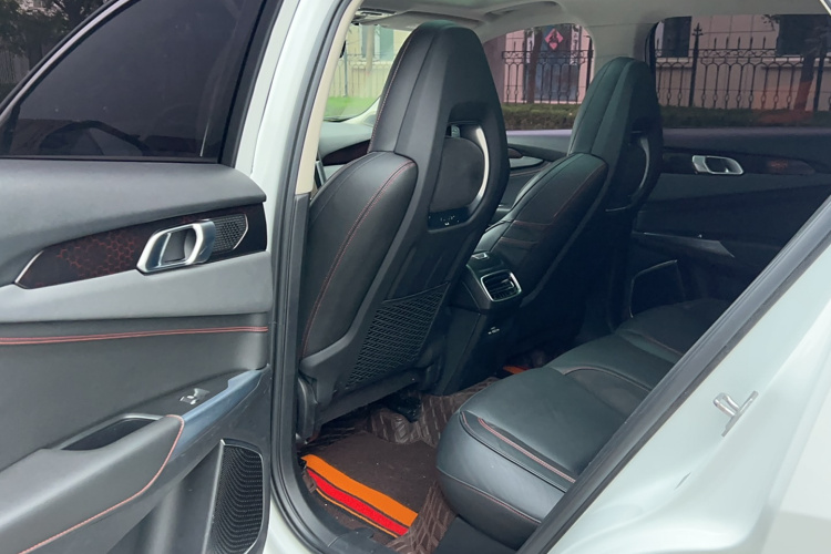 领克01 2017款 2.0T 四驱劲Pro版中控内饰7002