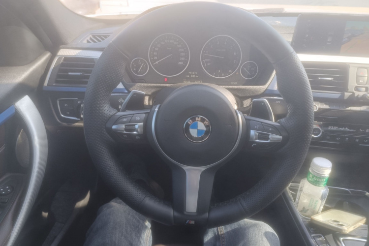 宝马3系 2019款 320i M运动套装局部细节13