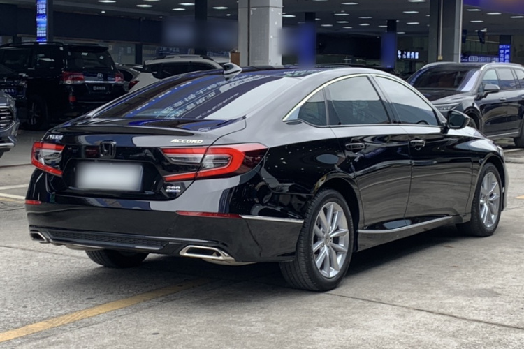 本田 雅阁 2022款 260TURBO 豪华版车身外观6002