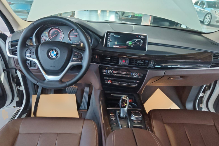 宝马X5(进口) 2017款 xDrive35i 典雅型中控内饰7002