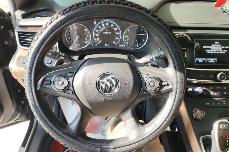 别克 君越 2016款 20T 豪华型中控内饰13