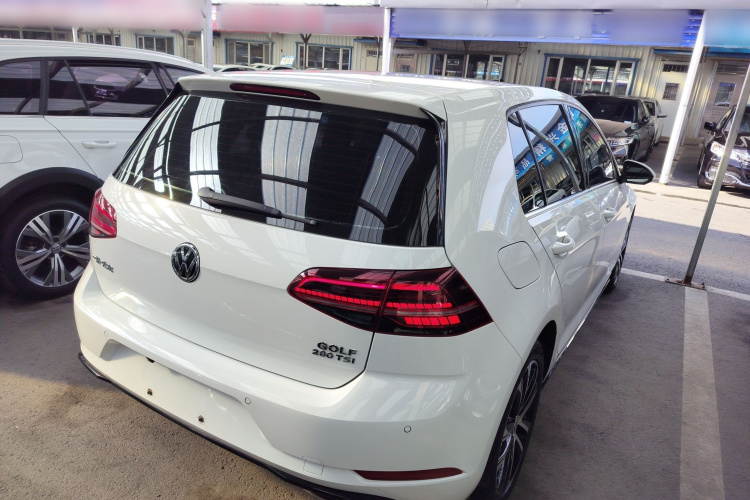 大众 高尔夫 2018款 280TSI 自动R-Line型车身外观7