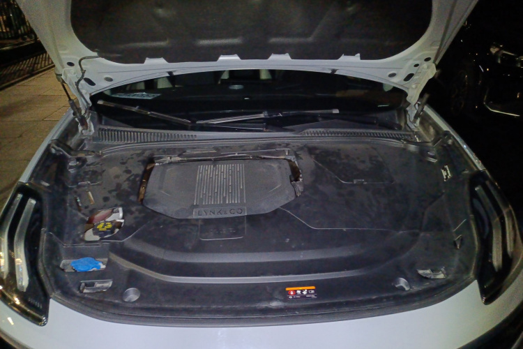 领克06 EM-P 2022款 PHEV 84KM续航版 Pro局部细节24