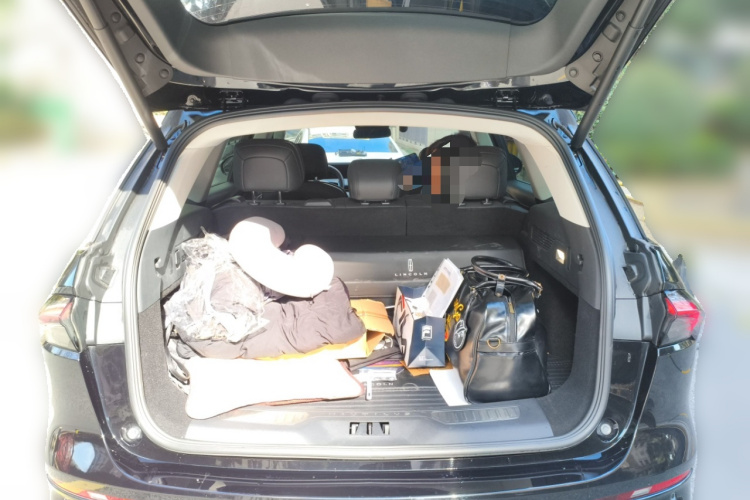 林肯 航海家 2023款 2.0T 四驱尊睿版中控内饰23