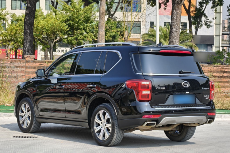 广汽传祺 传祺GS7 2017款 320T 两驱豪华智联型车身外观6004