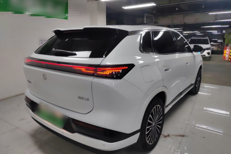 东风风神L8 2025款 185KM理想版车身外观7