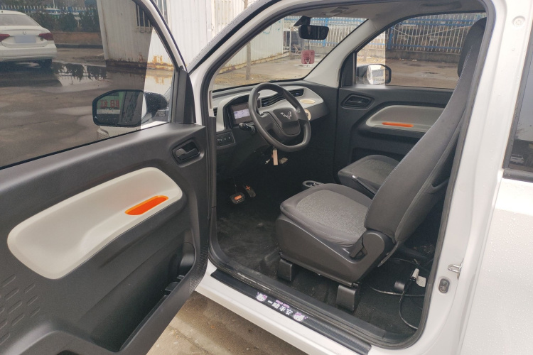 五菱汽车 宏光MINIEV 2022款 轻松款 磷酸铁锂中控内饰7003