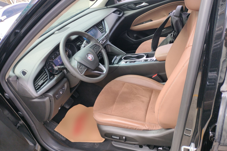 别克 君威 2022款 552T 智享型中控内饰19