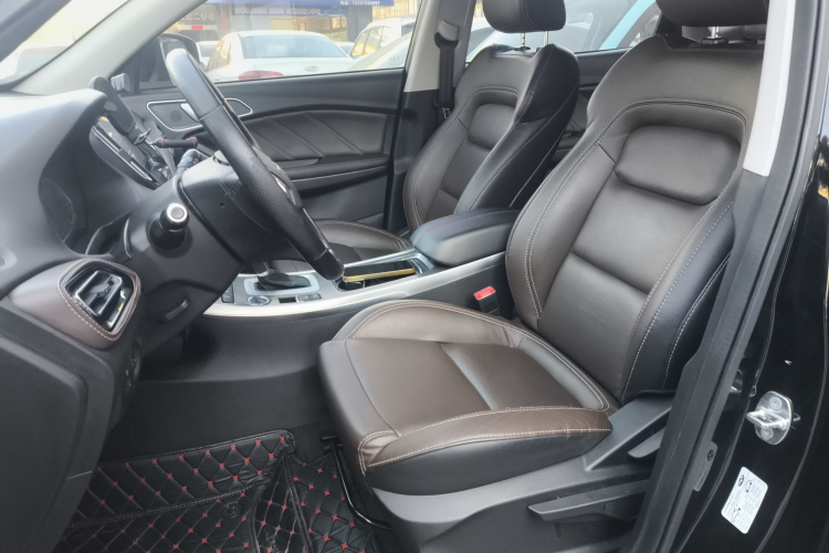 奇瑞 瑞虎7 2018款 1.5T 自动精英版 国V中控内饰19