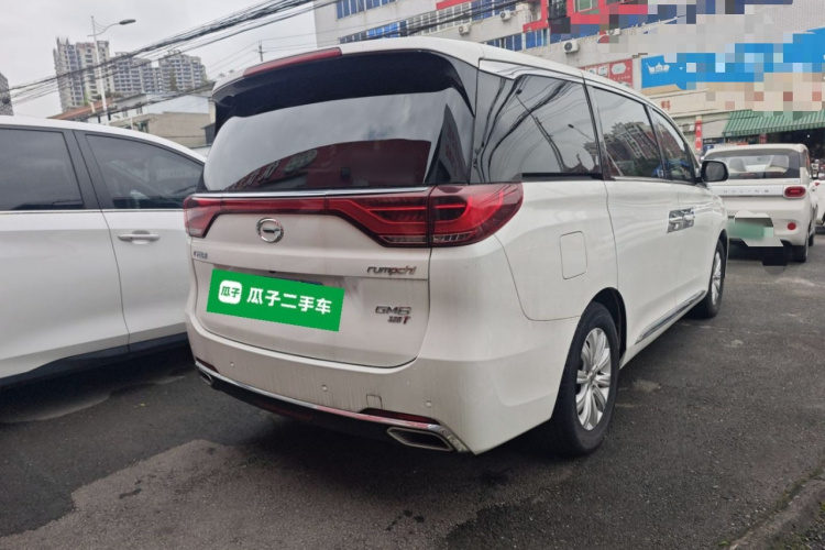 广汽传祺 传祺M8 2018款 320T 尊享版车身外观7