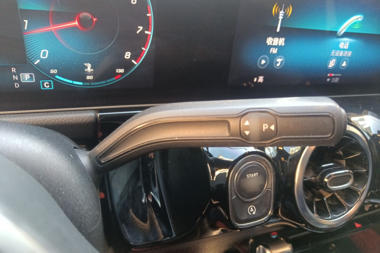 奔驰B级 2020款 B 200 动感型局部细节18