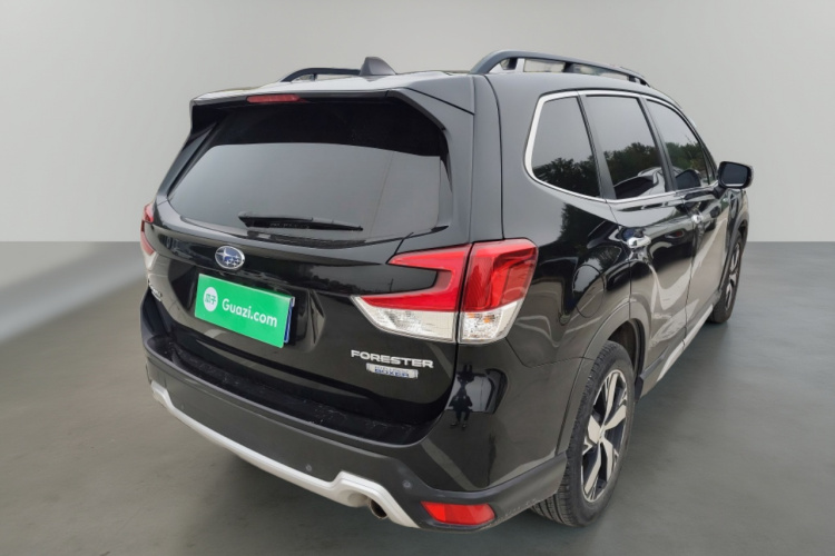 斯巴鲁 森林人 2019款 2.0i 智擎运动版车身外观7