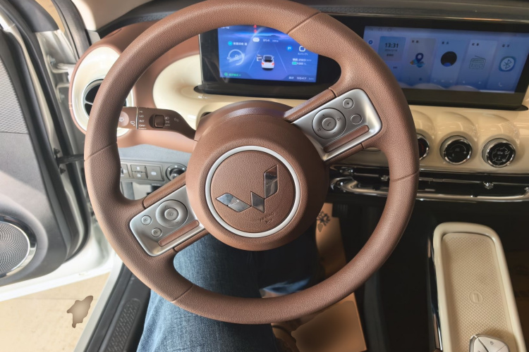 五菱汽车 五菱缤果 2025款 333km 悦享款中控内饰13