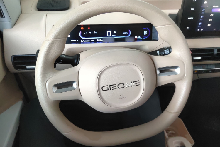 吉利银河 2023款 熊猫mini 200km 耐力熊局部细节13