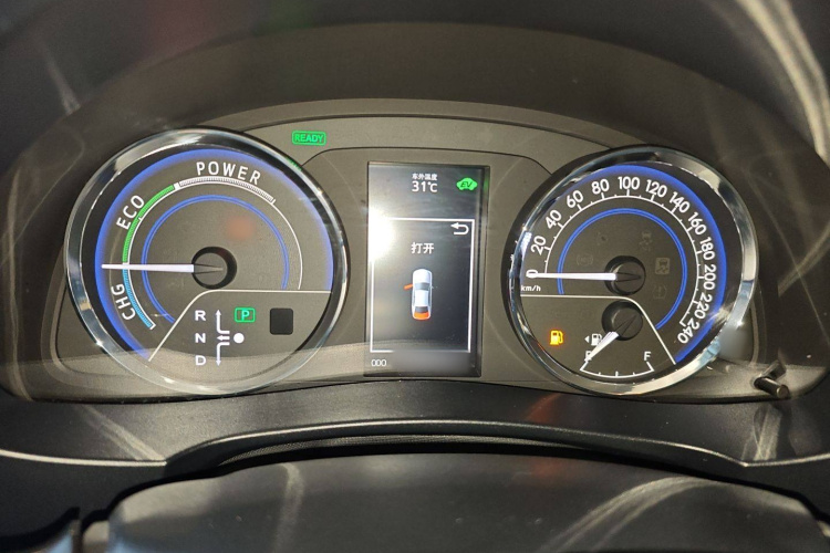 丰田 雷凌 2016款 双擎 1.8H GS E-CVT精英天窗版局部细节14