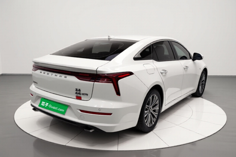 奔腾B70 2025款 龙耀版 1.5T 欢享型车身外观7
