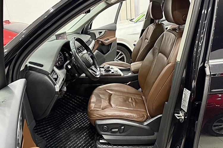 奥迪Q7 2016款 45 TFSI 技术型局部细节19